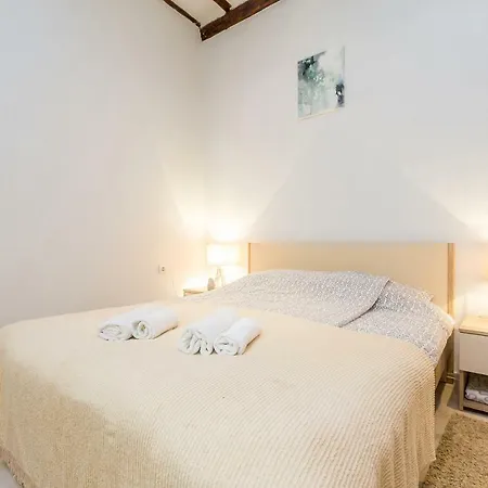 Stari Grad Apartman Krk Town