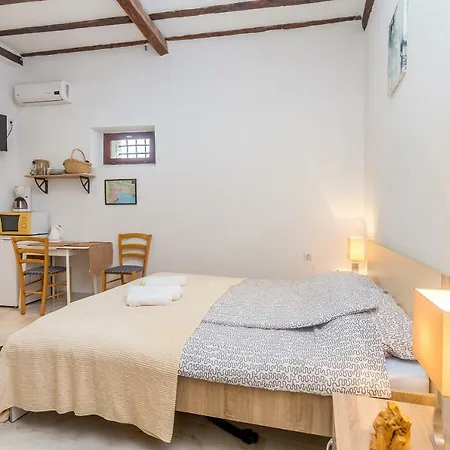 Apartman Stari Grad Krk Town